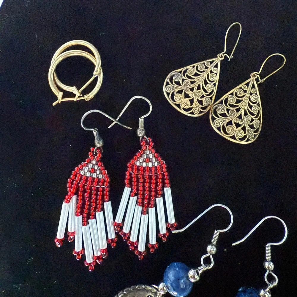 Western‎ Earring Lot Costume Estate Sale Bundle Beaded Chunky Dainty 4 Pairs